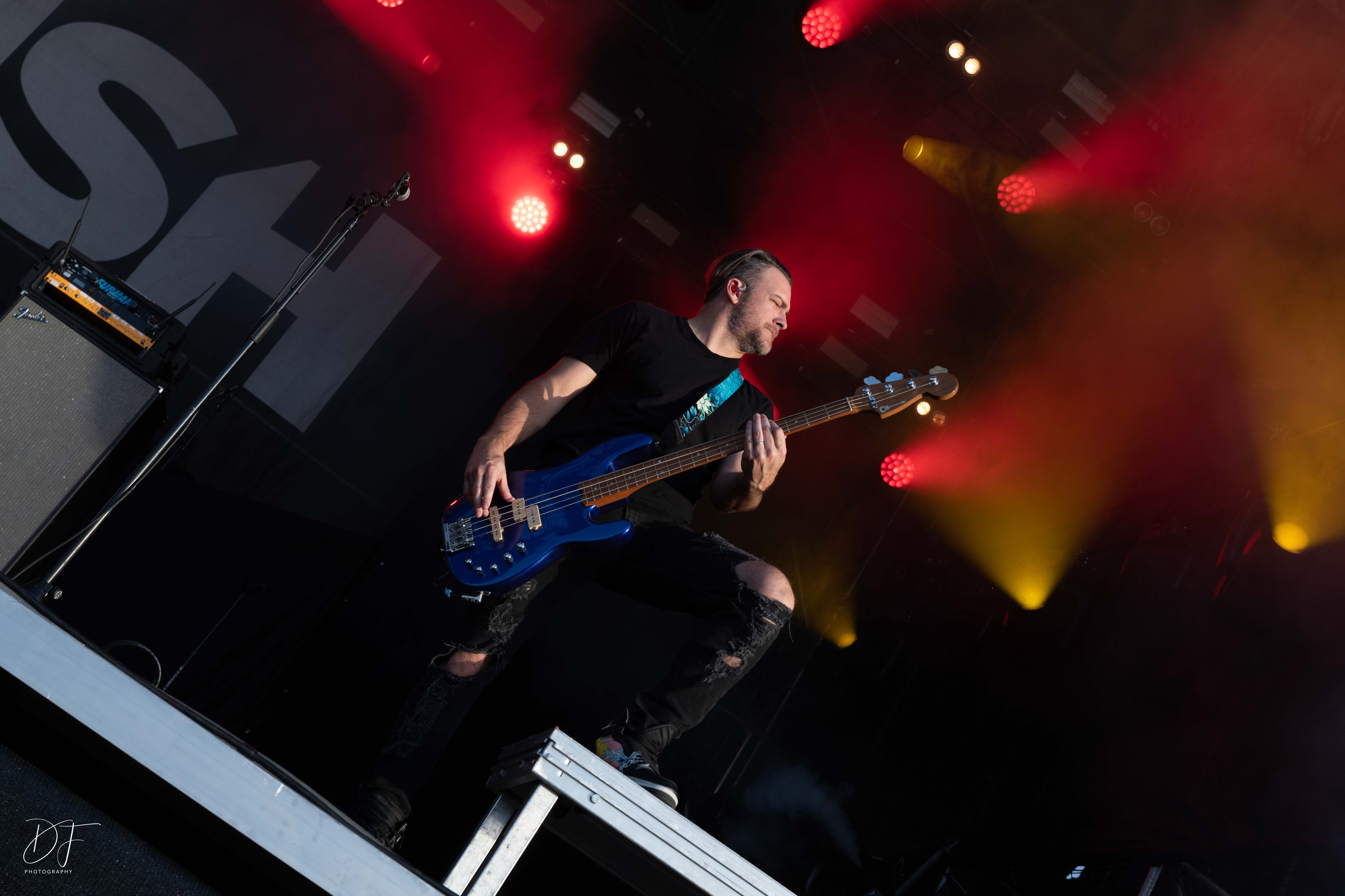 bush@rockthering22-19 bush@rockthering22-19