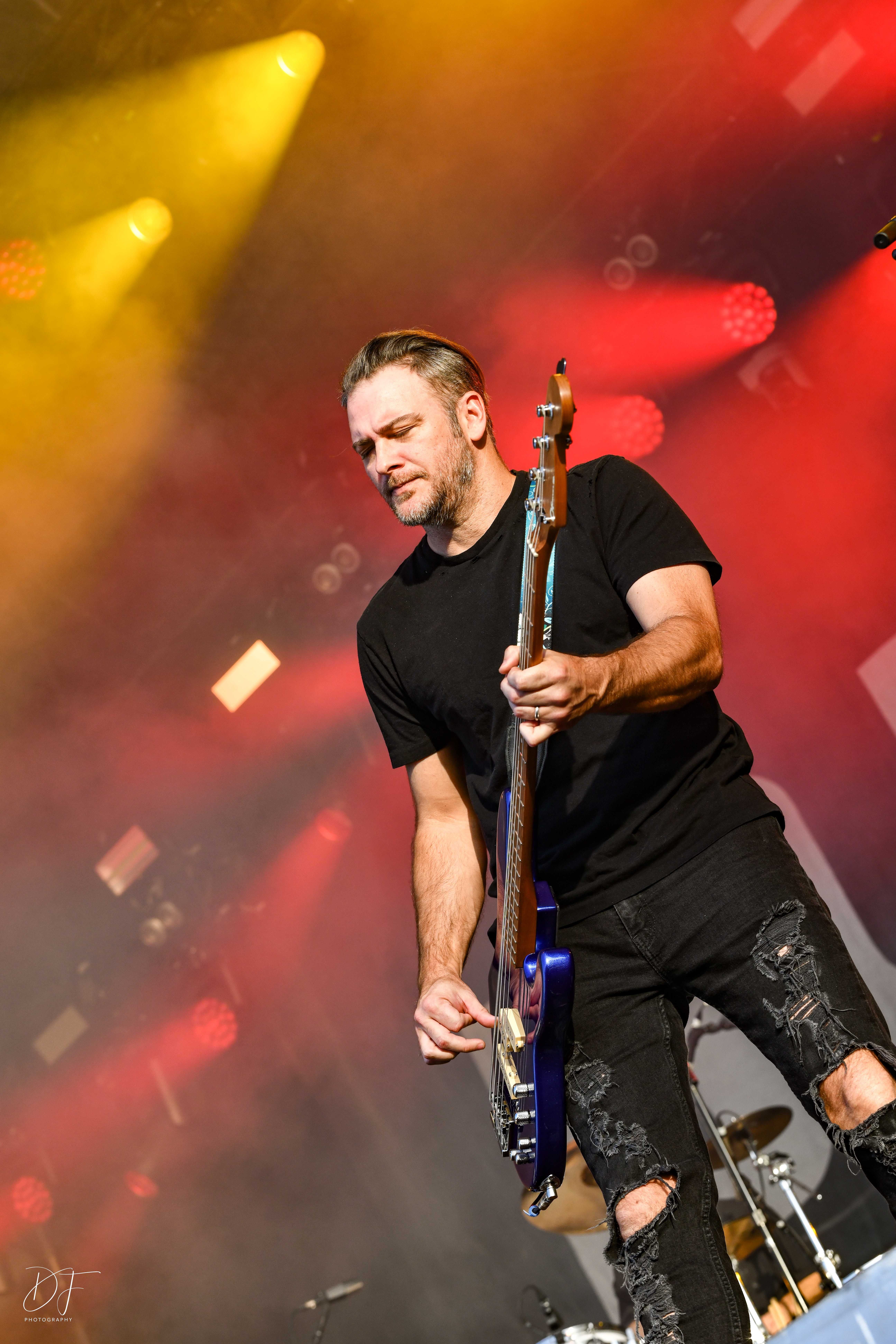 bush@rockthering22-21 bush@rockthering22-21