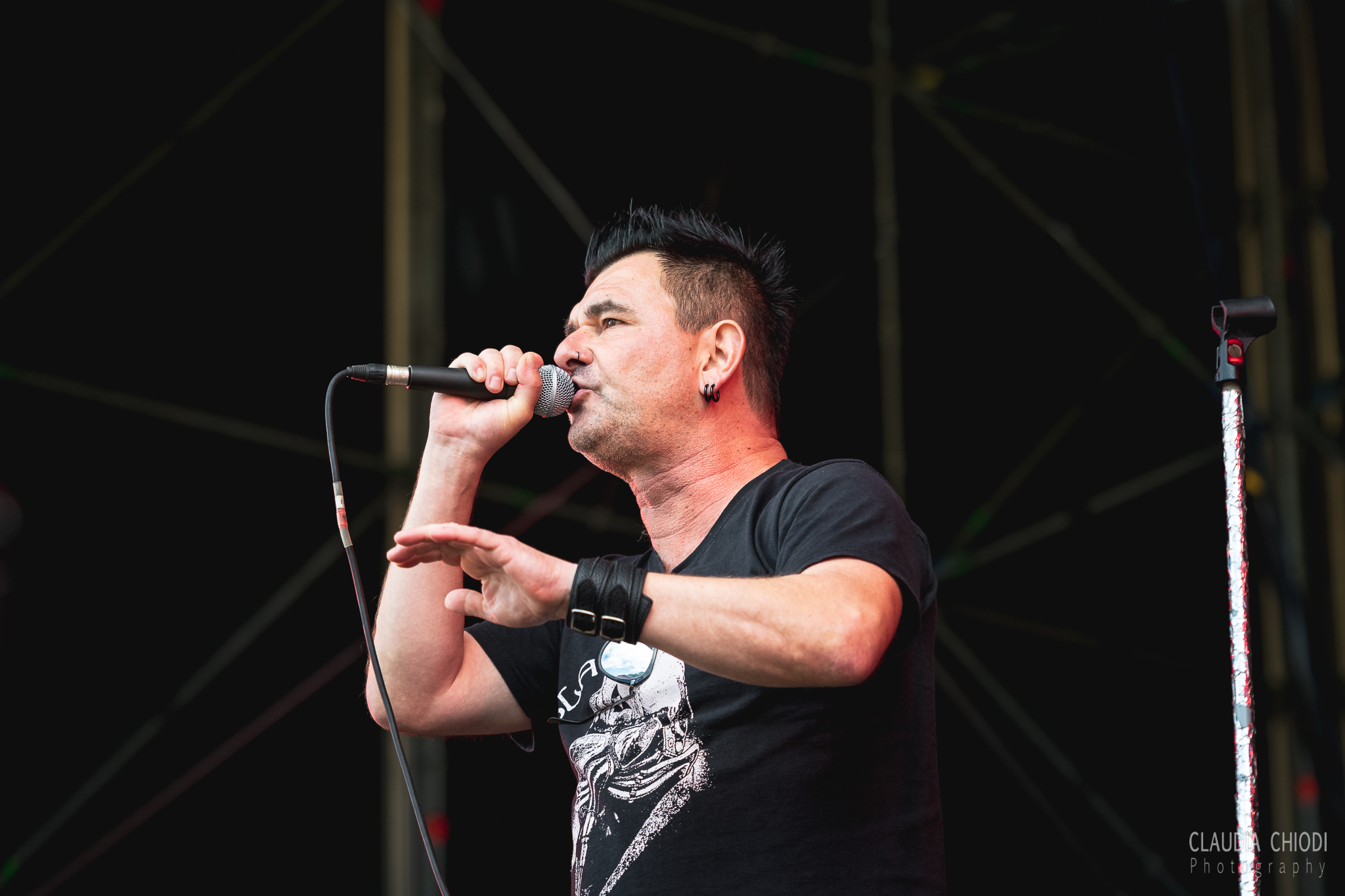 220820 D-Fender playing at Rock The Lakes 2022 in Vallamand.
Photo: Claudia Chiodi 220820 D-Fender playing at Rock The Lakes 2022 in Vallamand.
Photo: Claudia Chiodi