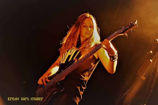 emerald@chollerhalde-1804 emerald@chollerhalde-1804