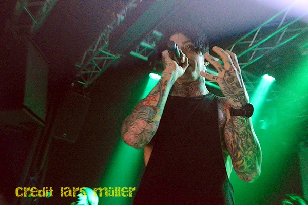 fallinginreverse@dynamo1803 fallinginreverse@dynamo1803