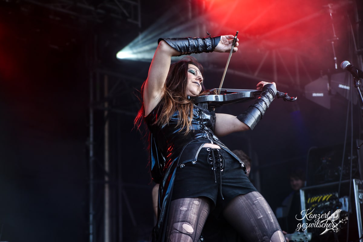 Harpyie (3 von 5) Harpyie (3 von 5)