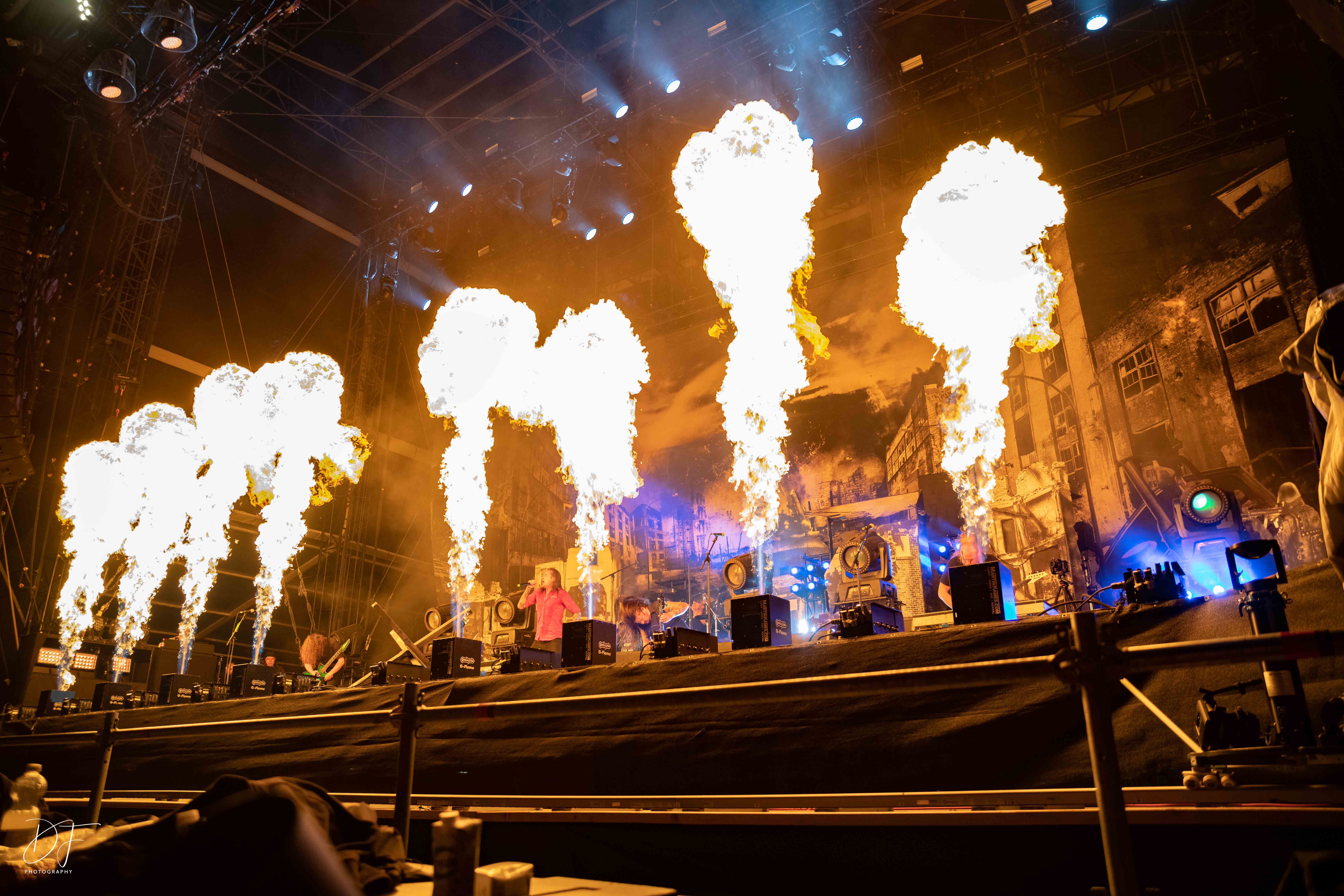 heavenshallburn@summerbreeze22-14 heavenshallburn@summerbreeze22-14