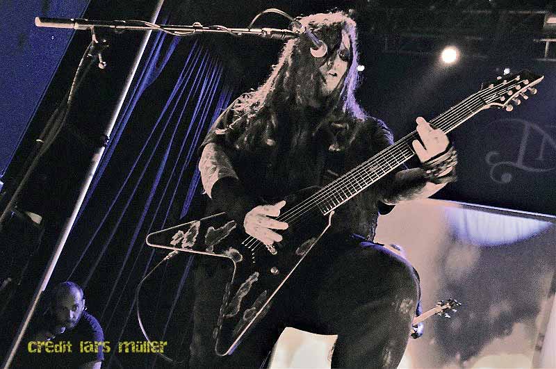 inthismoment@z7-1807 inthismoment@z7-1807