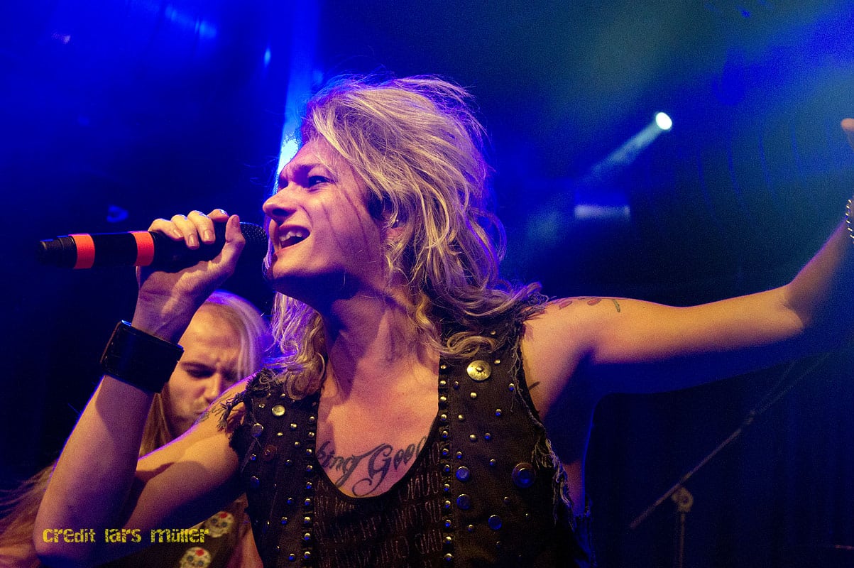 kissindynamite@hof-1701 kissindynamite@hof-1701