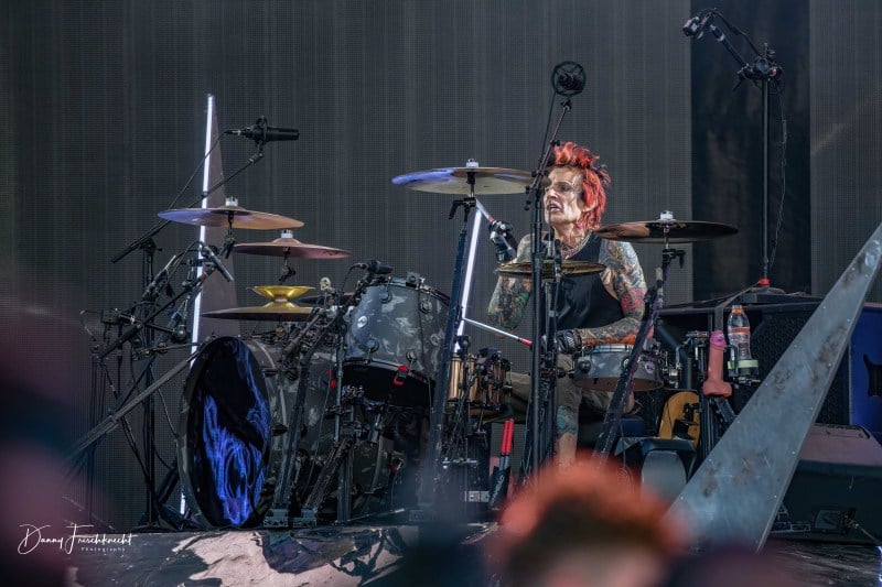 moetleycruee@stockhornarena23-28 moetleycruee@stockhornarena23-28