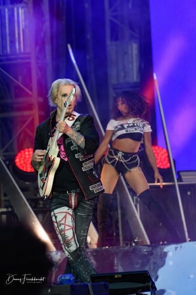 moetleycruee@stockhornarena23-6 moetleycruee@stockhornarena23-6