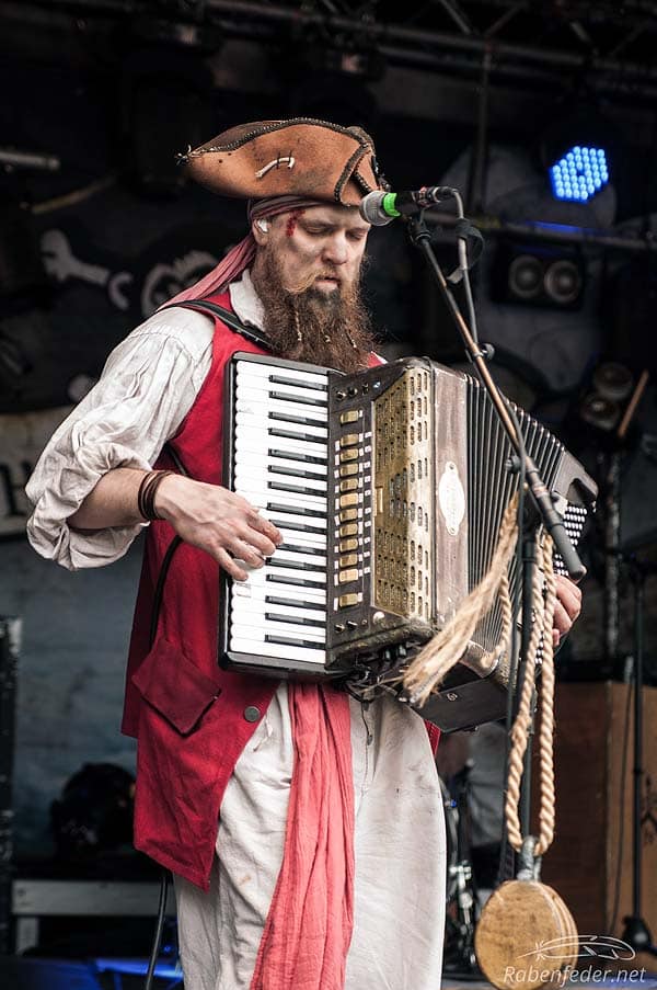 Mr.-Hurley-&-Die-Pulveraffen04 Mr.-Hurley-&-Die-Pulveraffen04