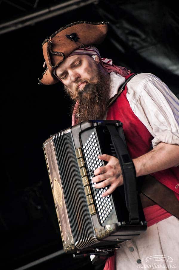 Mr.-Hurley-&-Die-Pulveraffen10 Mr.-Hurley-&-Die-Pulveraffen10