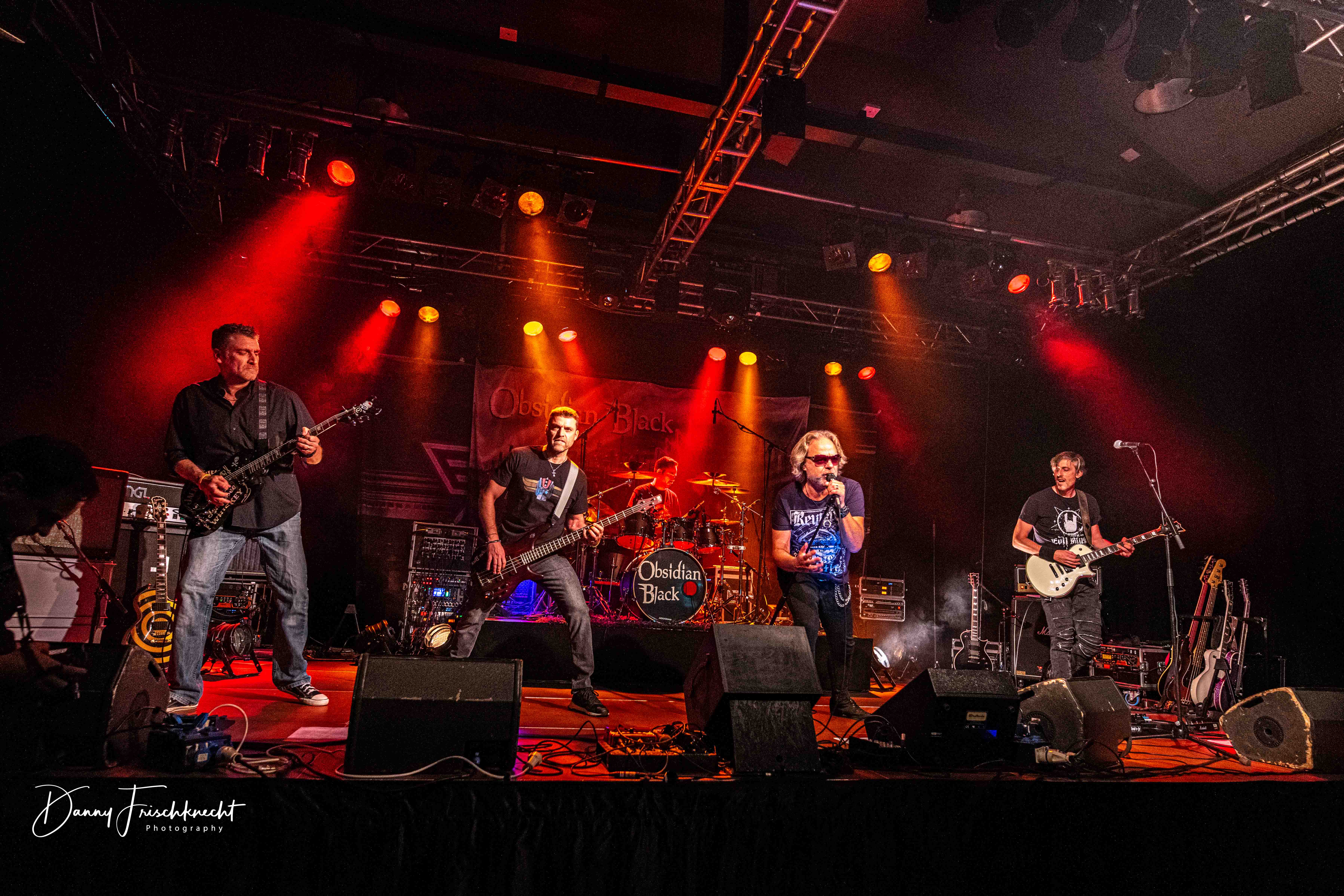 obsidian-black@rockintown22-11 obsidian-black@rockintown22-11