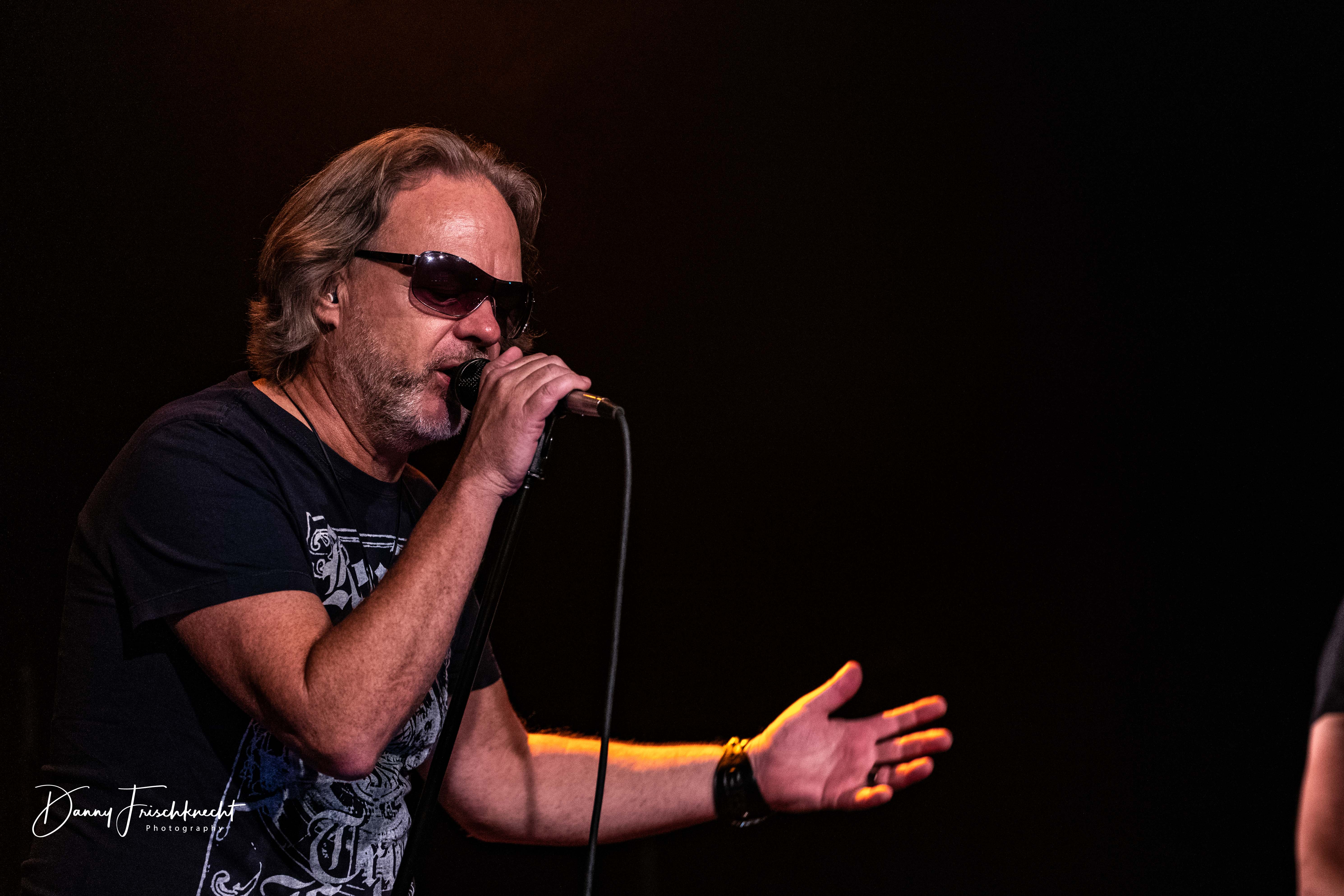 obsidian-black@rockintown22-2 obsidian-black@rockintown22-2