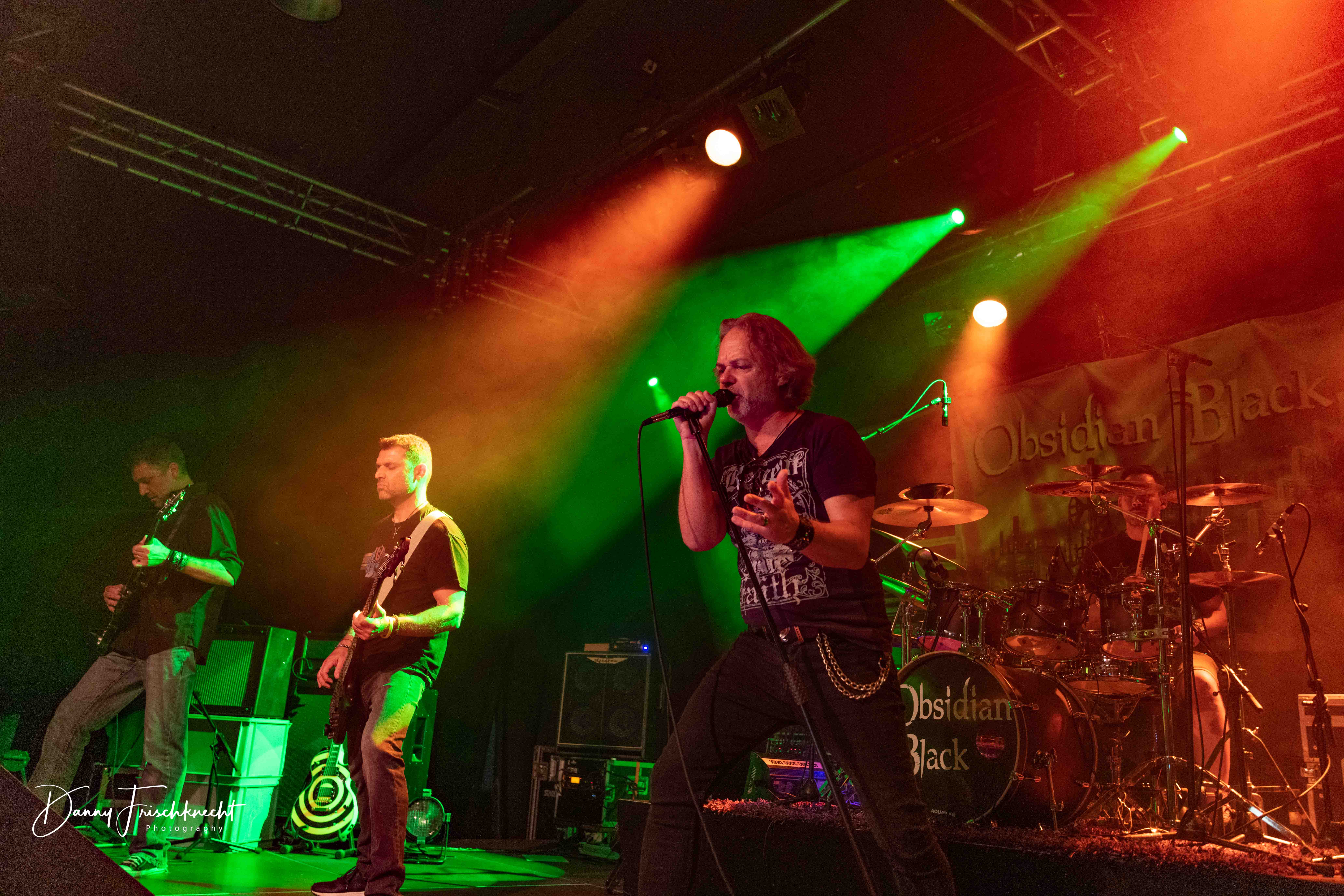 obsidian-black@rockintown22-20 obsidian-black@rockintown22-20