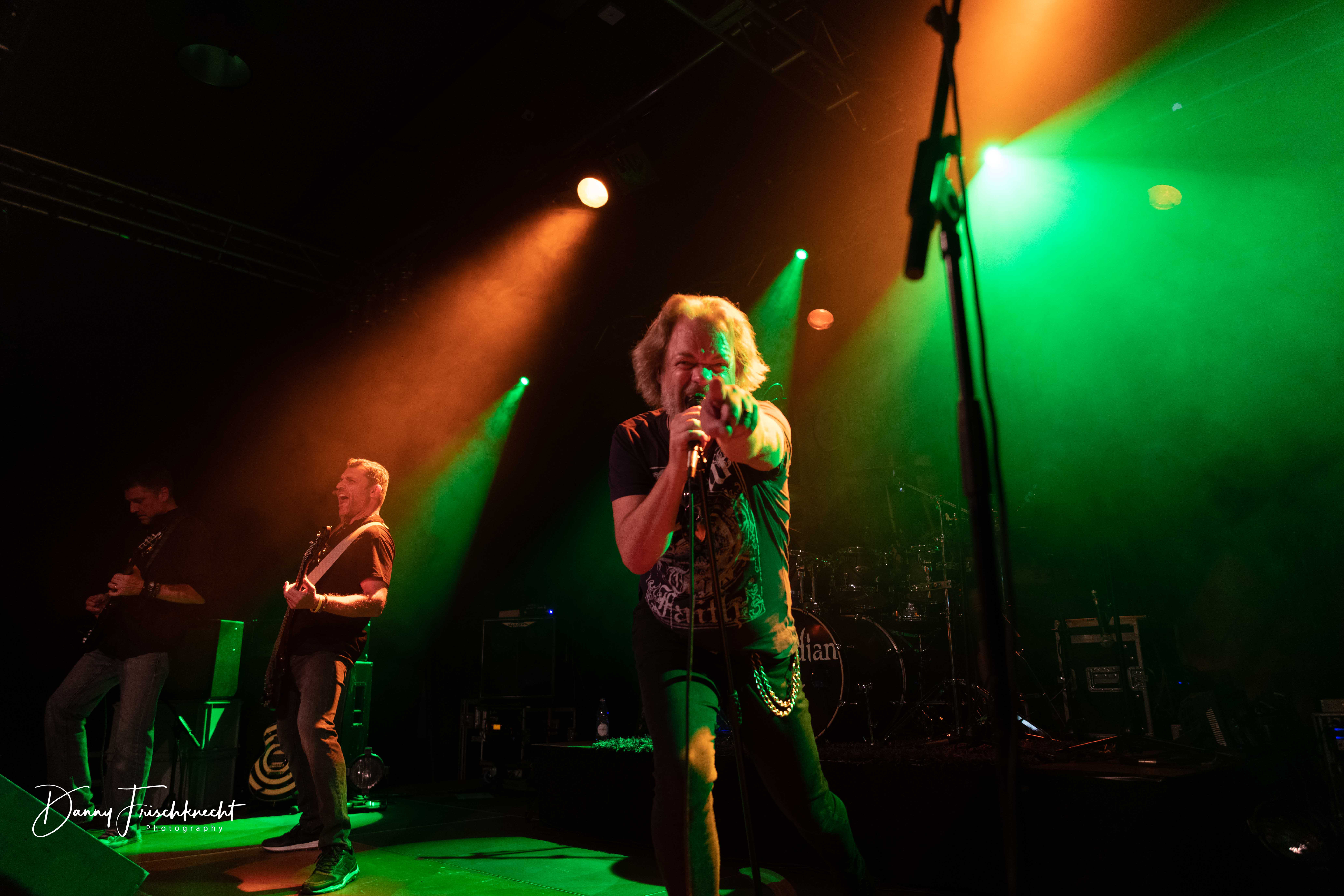 obsidian-black@rockintown22-22 obsidian-black@rockintown22-22