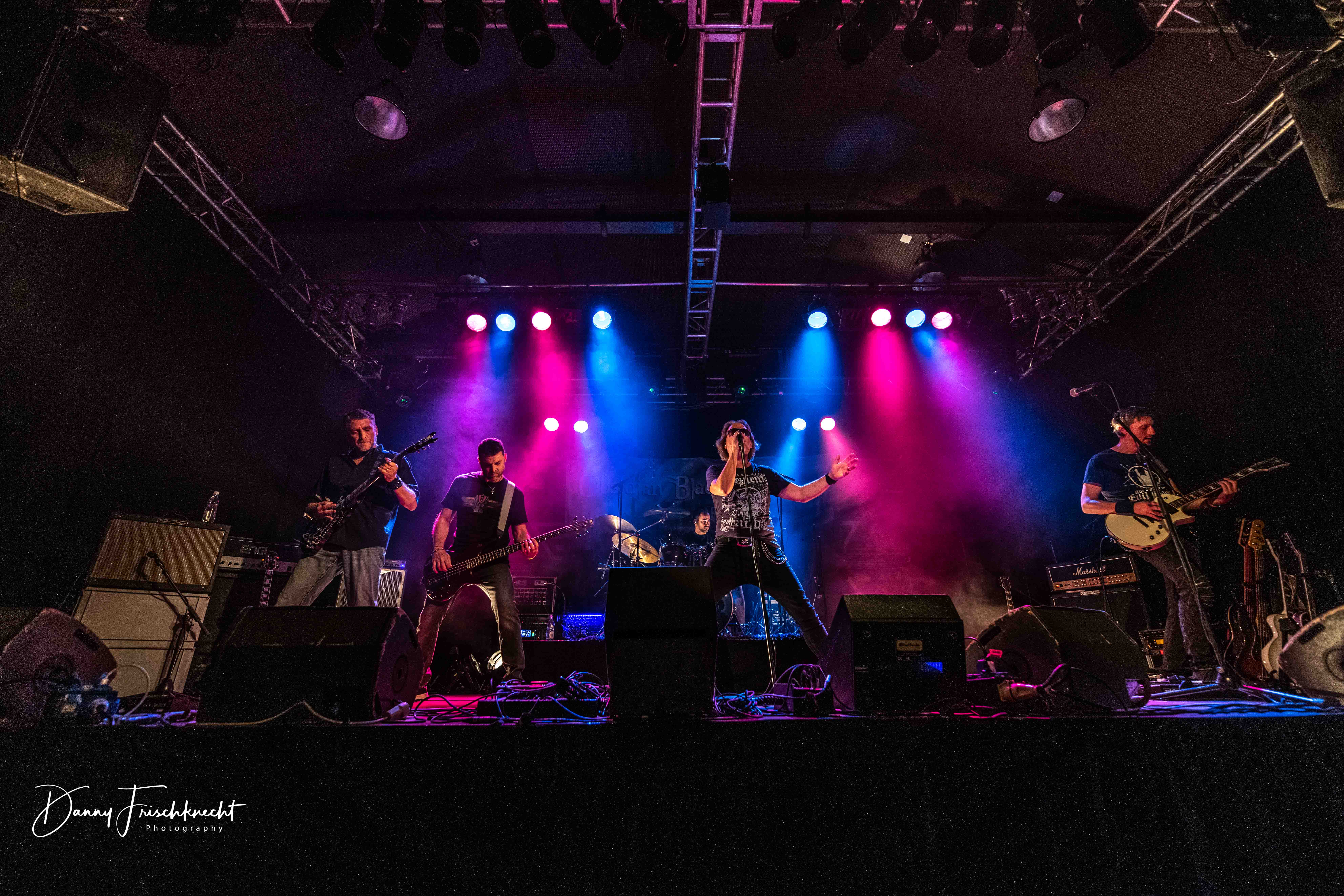 obsidian-black@rockintown22-26 obsidian-black@rockintown22-26