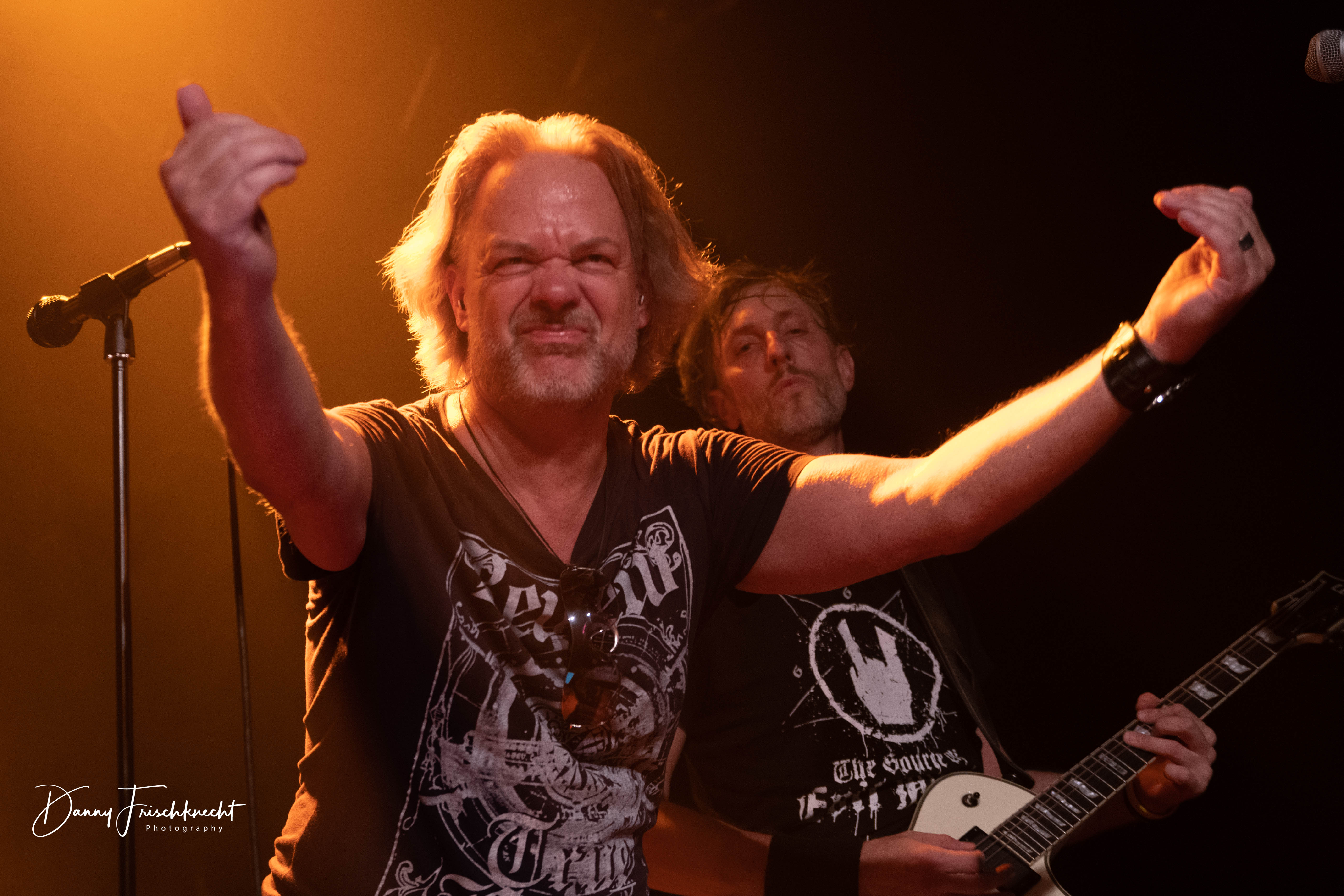 obsidian-black@rockintown22-39 obsidian-black@rockintown22-39