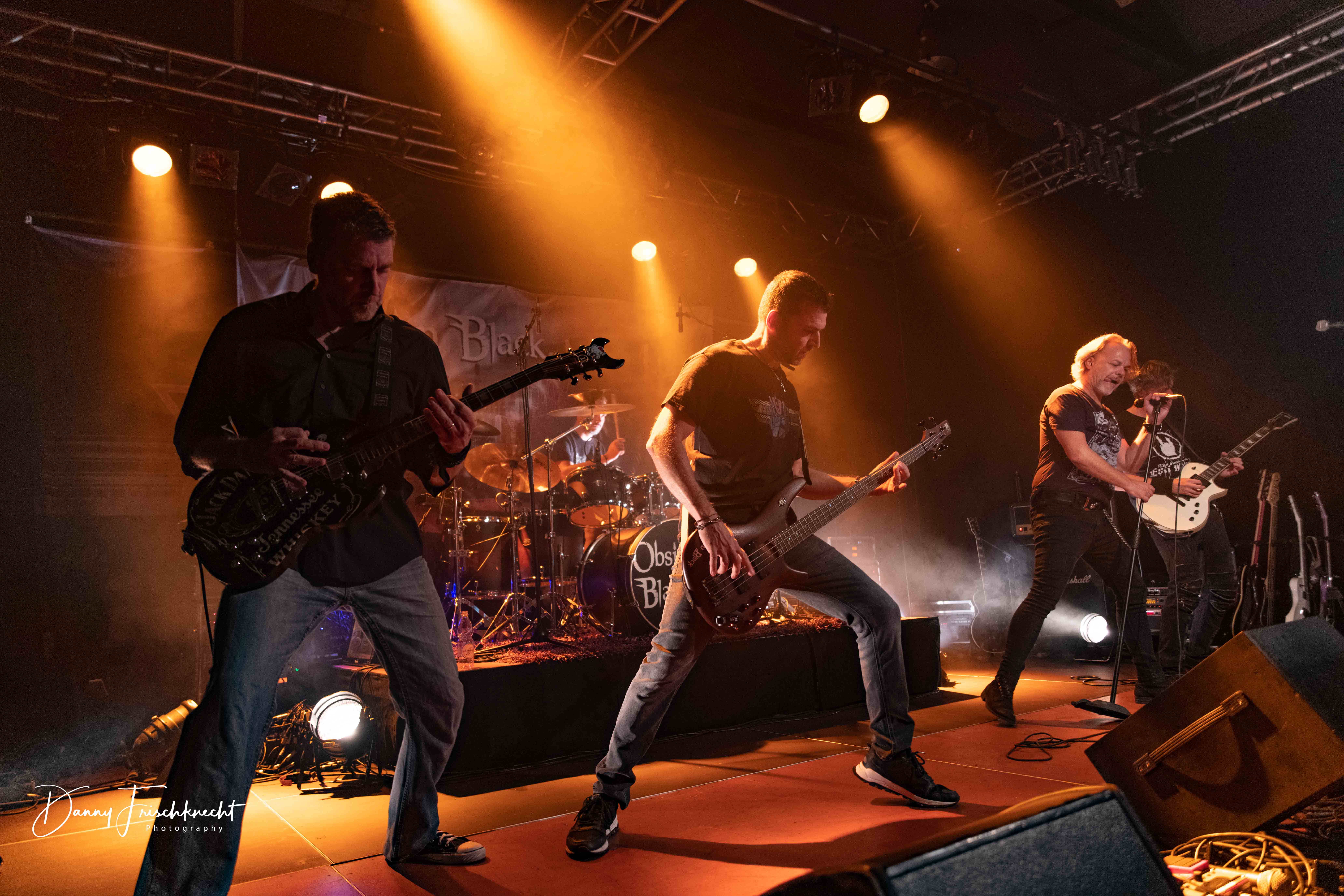 obsidian-black@rockintown22-42 obsidian-black@rockintown22-42