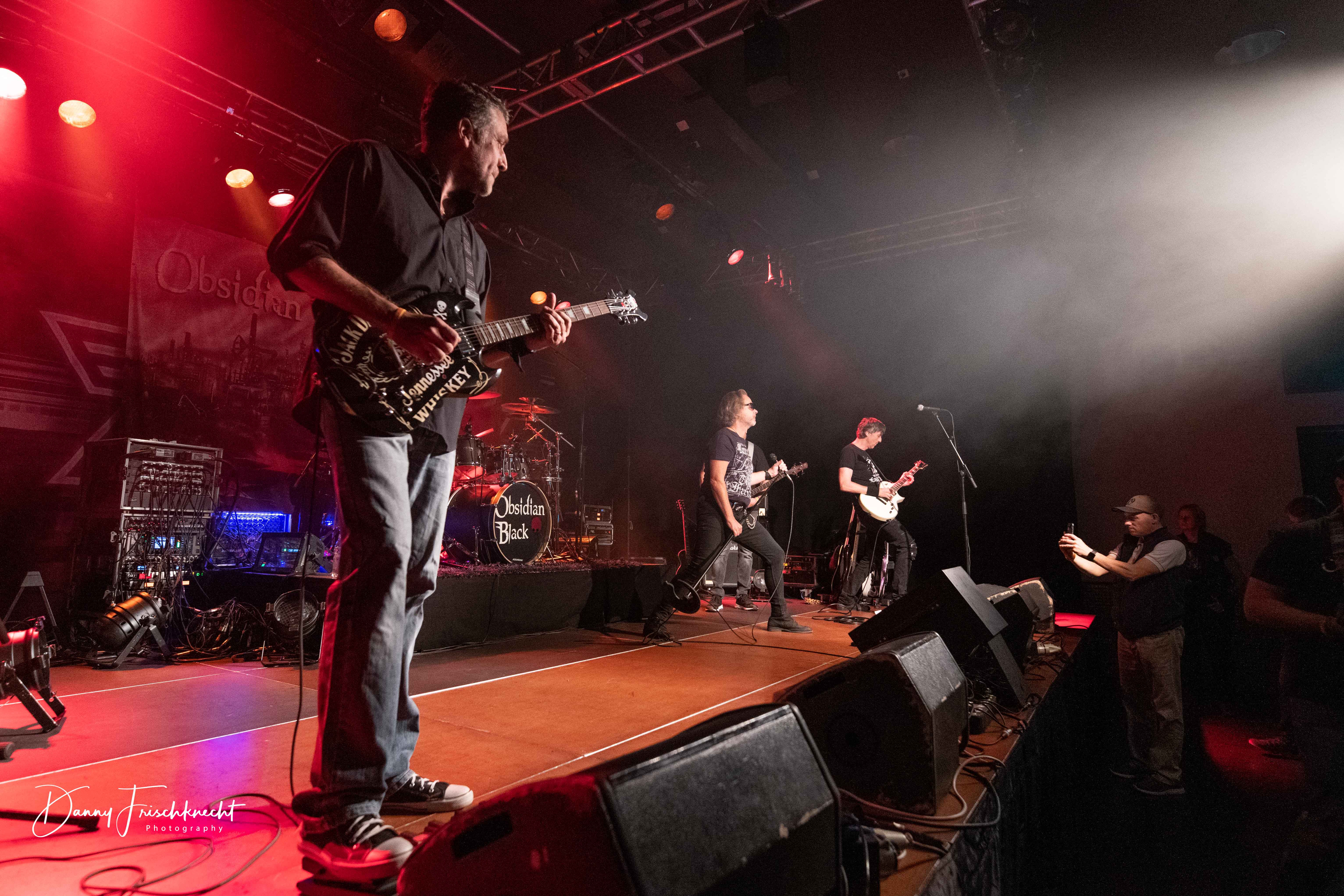 obsidian-black@rockintown22-8 obsidian-black@rockintown22-8