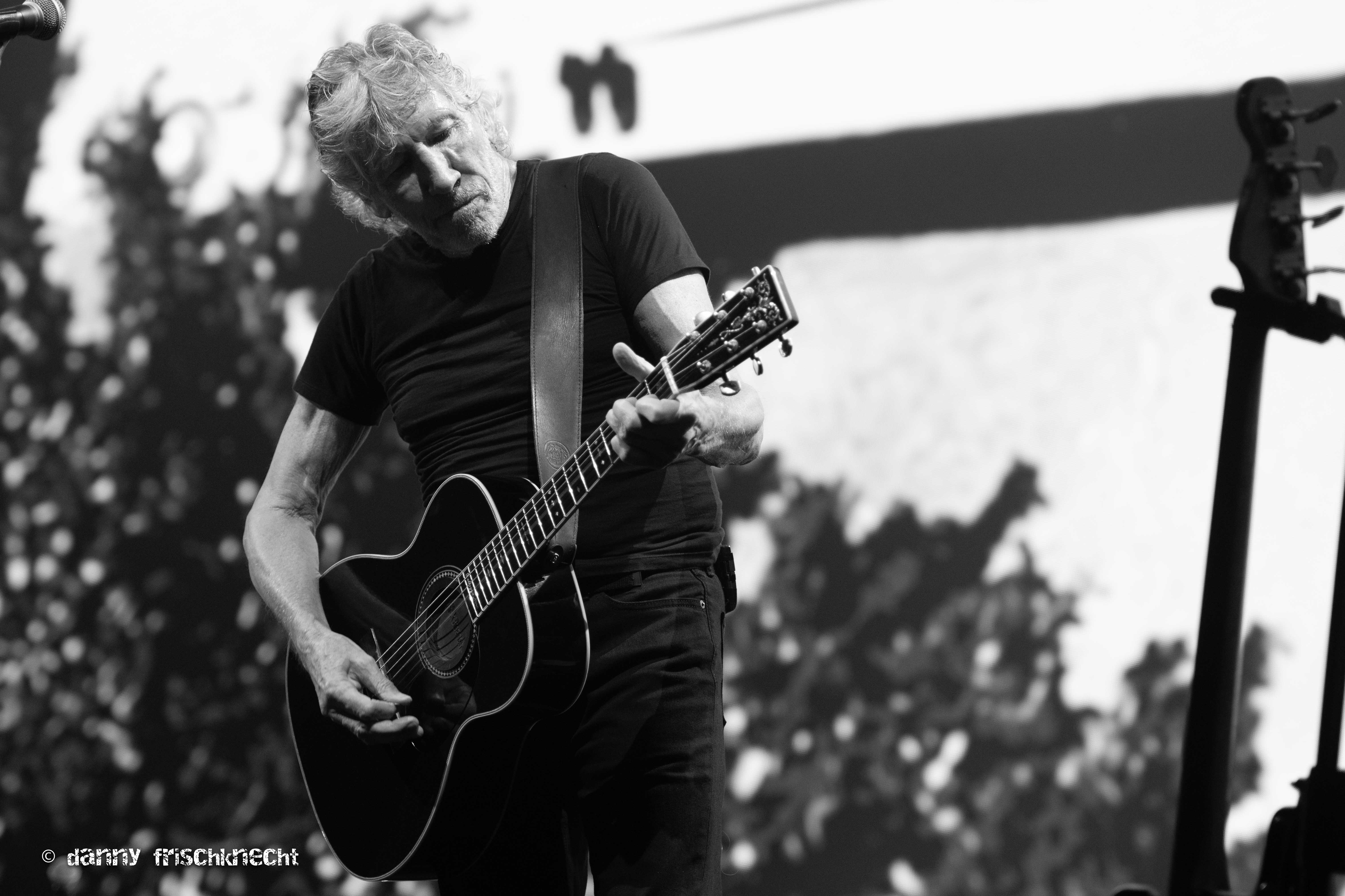 roger waters @ hallenstadion-18-3 roger waters @ hallenstadion-18-3