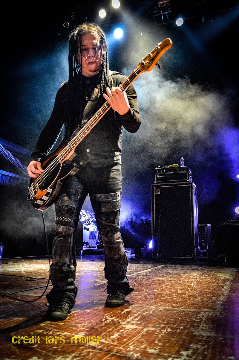 saliva@z7-1801 saliva@z7-1801