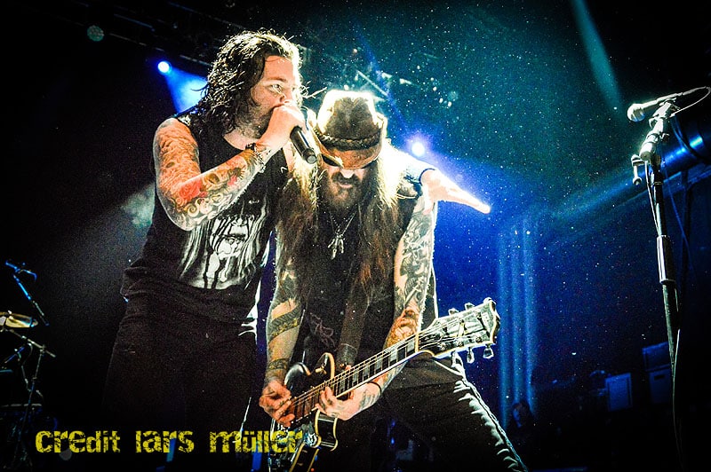 saliva@z7-1805 saliva@z7-1805