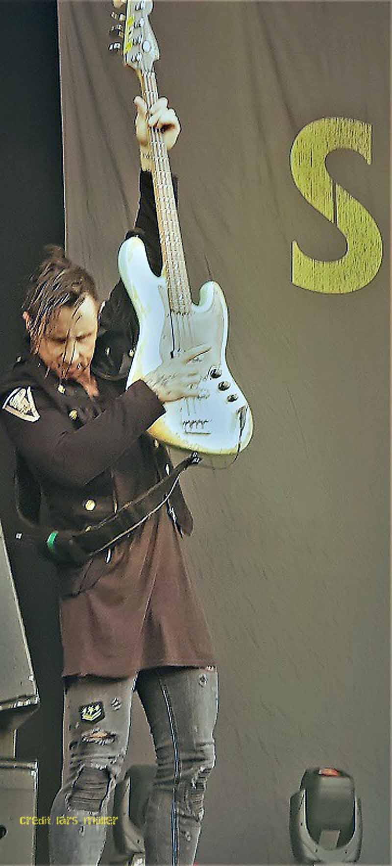 shinedown@greenfleld-1801 shinedown@greenfleld-1801