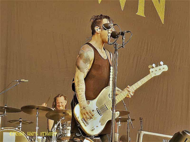 shinedown@greenfleld-1803 shinedown@greenfleld-1803