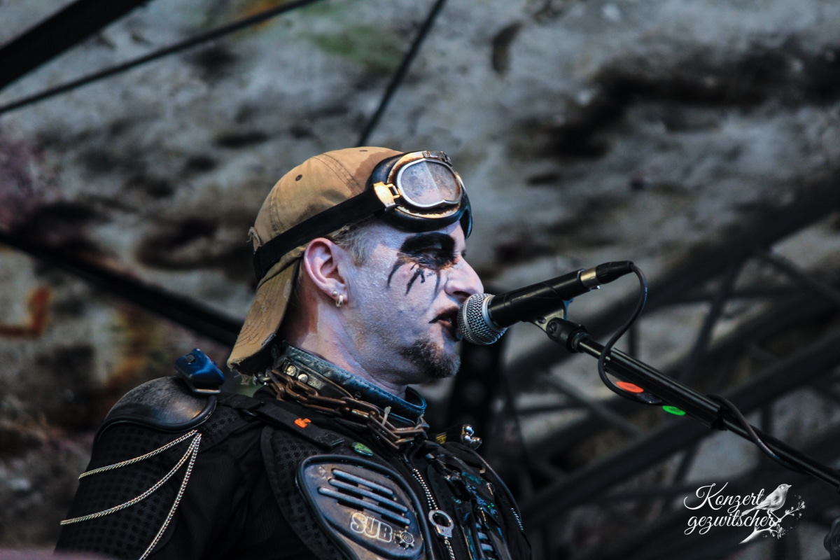 Sub Dub Micromachine (1 von 14) Sub Dub Micromachine (1 von 14)