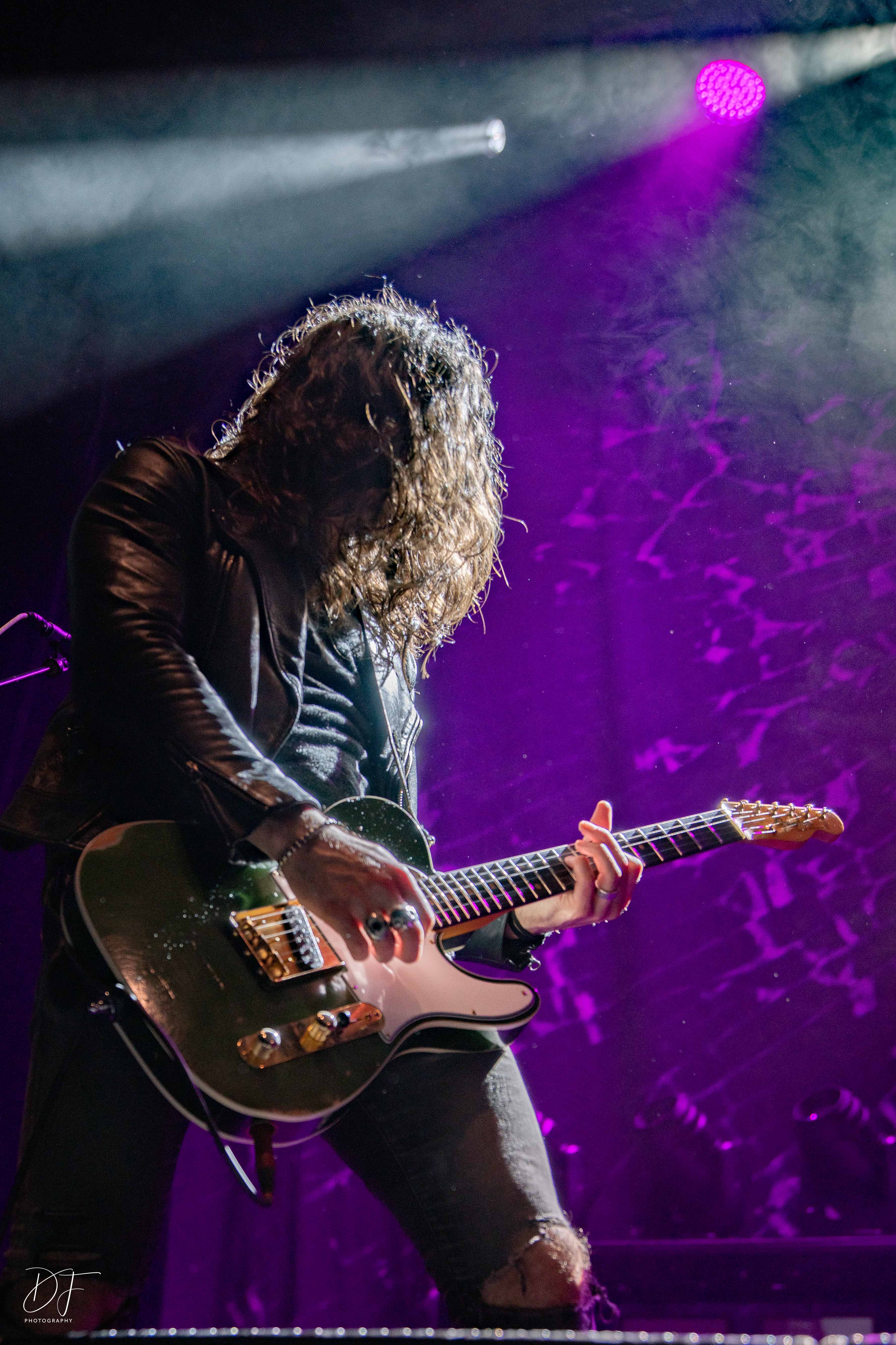 wvhmamoth@hallenstadion22-12 wvhmamoth@hallenstadion22-12