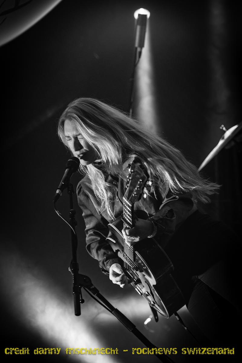 yoriswart@papiersaal2018-19 yoriswart@papiersaal2018-19