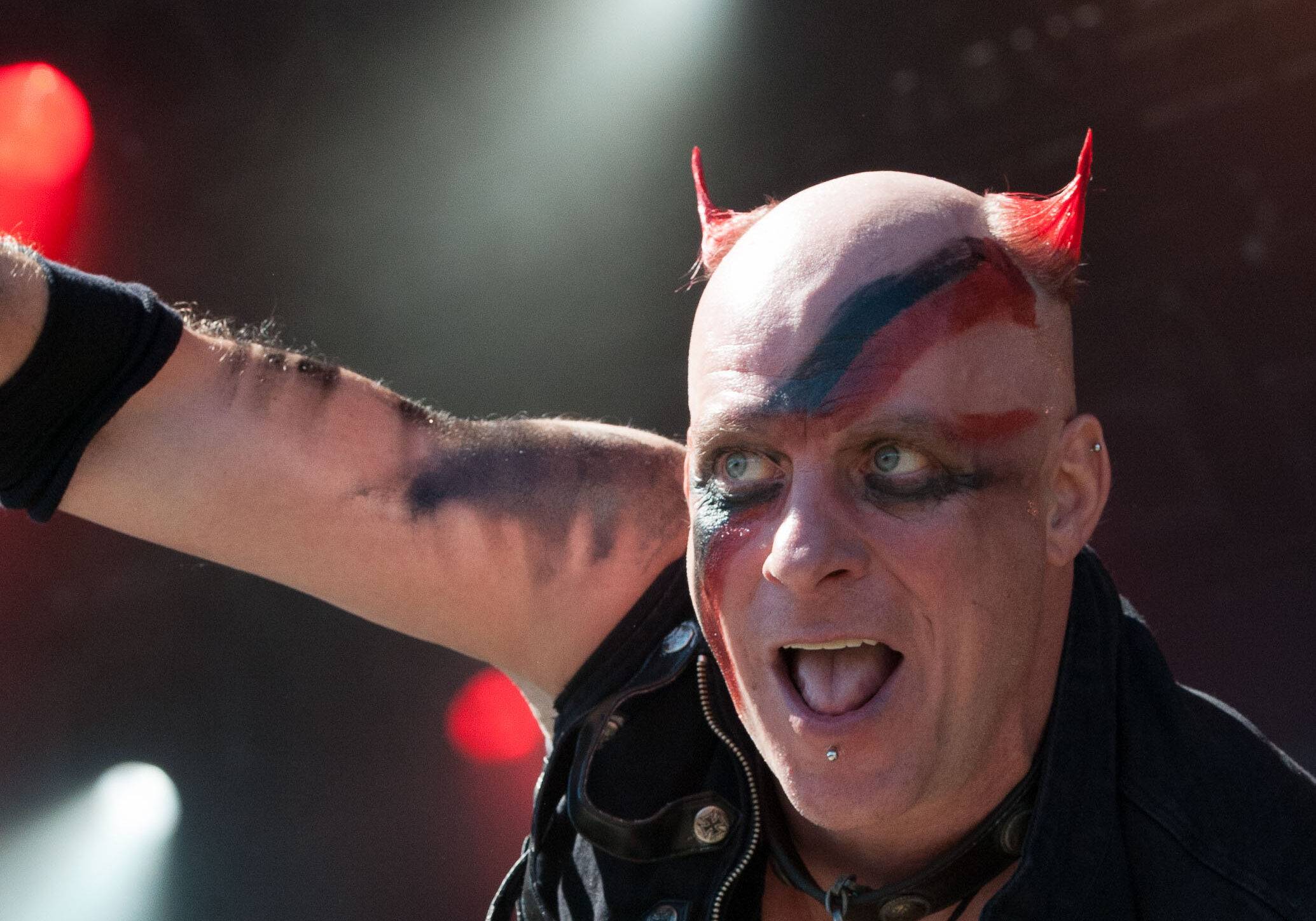 TANZWUT mit „Seemannsgarn“