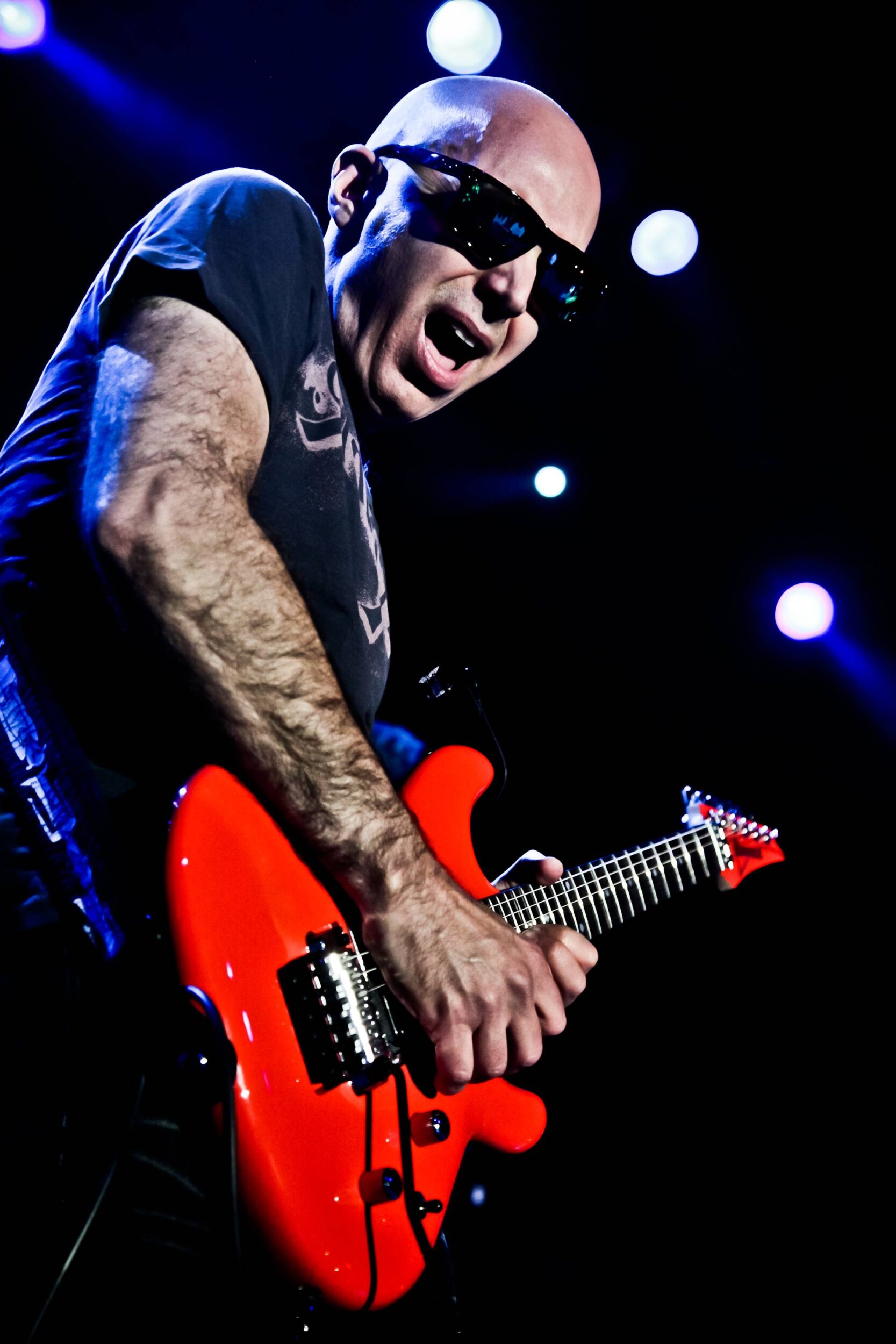 JOE SATRIANI LIVE â€World Tour 2013â€!