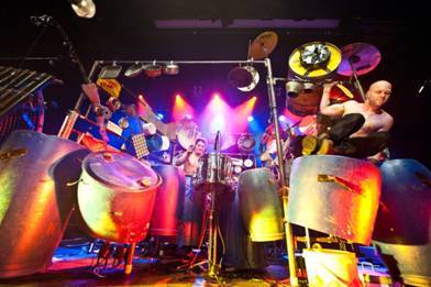 BUBBLE BEATZ – mit Schrott nach China