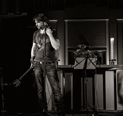 ray wilson – chasing rainbows am 19. april in den stores