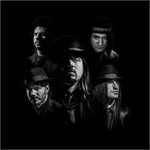 POP EVIL DEBUT MUSIC VIDEO FOR „TRENCHES“