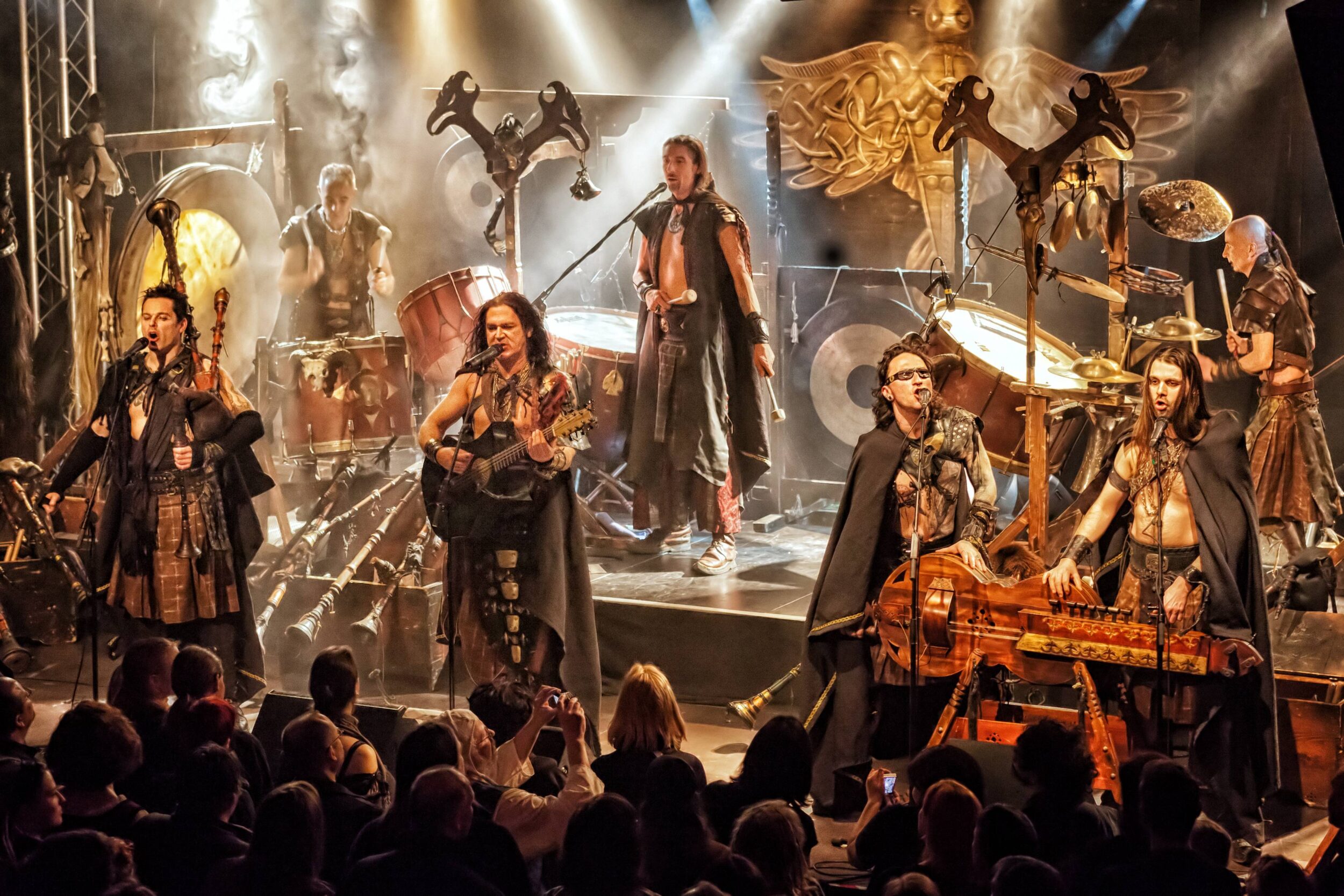 CORVUS CORAX – Met Met Met und Miezen