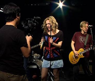 CORNERSTONE VERÃ–FFENTLICHEN CHARITY-SINGLE IN UK