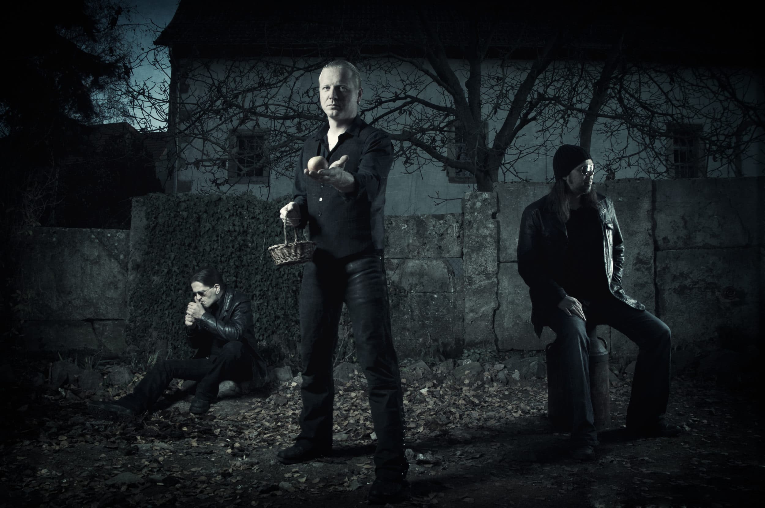 EWIGHEIM enthÃ¼llen Album Tracklist, verÃ¶ffentlichen Studioclip