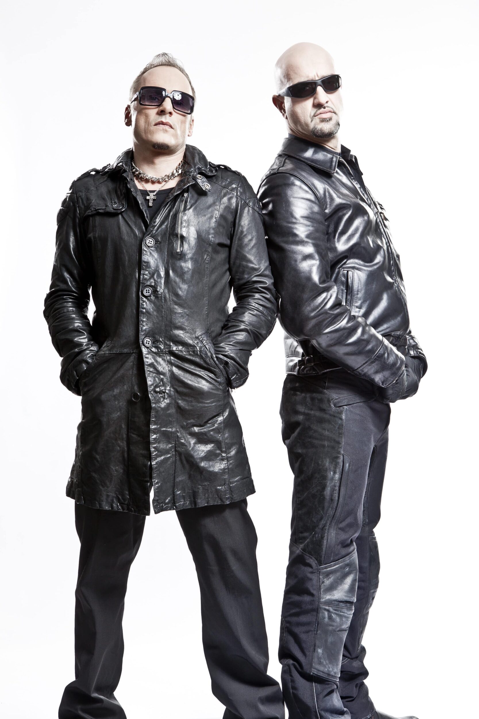 EISBRECHER – â€œ10 Jahre, 11 Shows, 12 tausend Meilen“