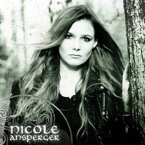 hot!!! ELUVEITIE â€“ stellen neue Violinistin Nicole Ansperger vor