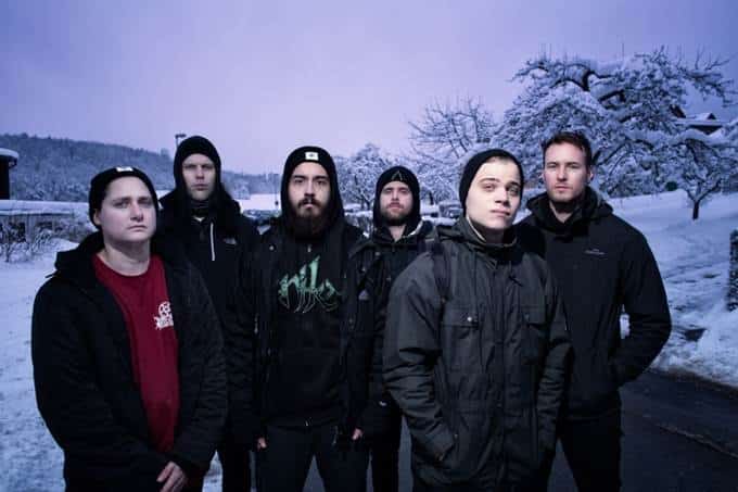 AVERSIONS CROWN – „Erebus / Parasites“ als 7″-Vinyl – neues Album geplant für 2017