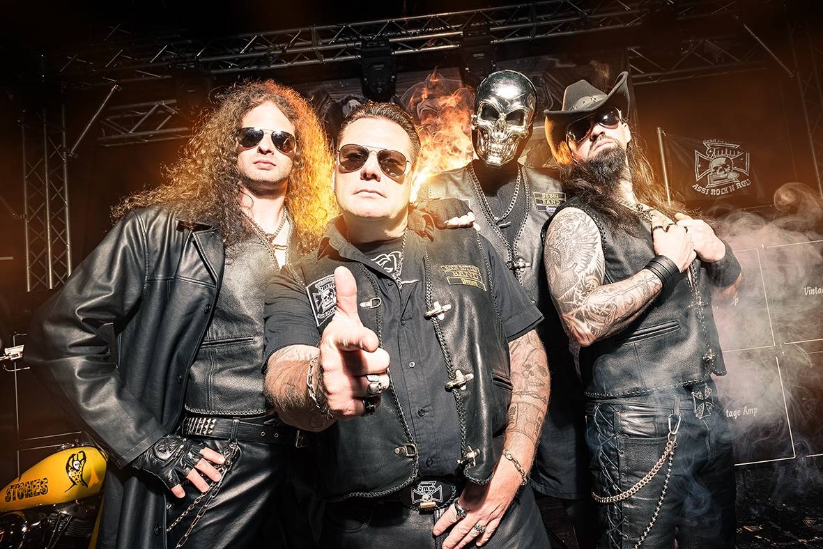 9mm â€“ auf â€žNitro Killersâ€œ-Tour