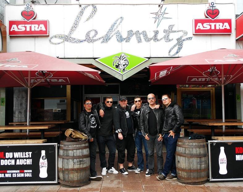 THE CARBURETORS dealen mit Steamhammer / SPV