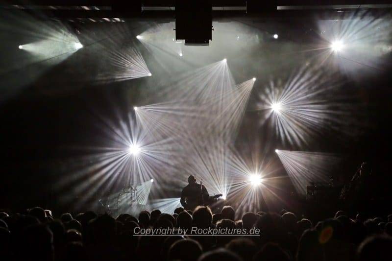 ECHOES – „Barefoot To The Moon“  am 16.10.15