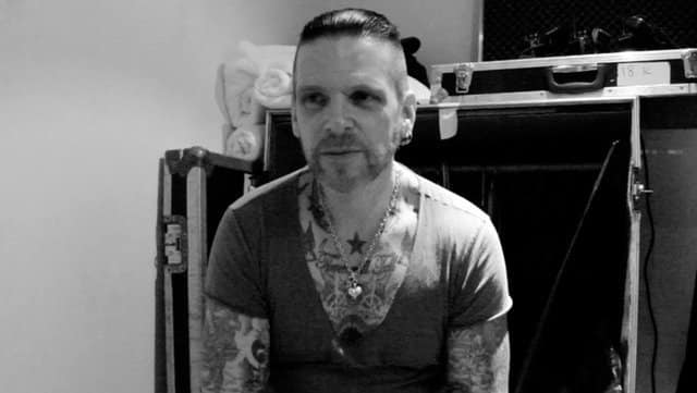 RICKY WARWICK – offizielles Video zu „When Patsy Cline Was Crazy“ via Classic Rock
