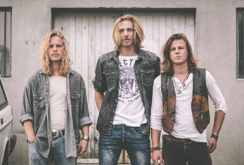 BASEMENT SAINTS in grosser Kofmehl-Halle