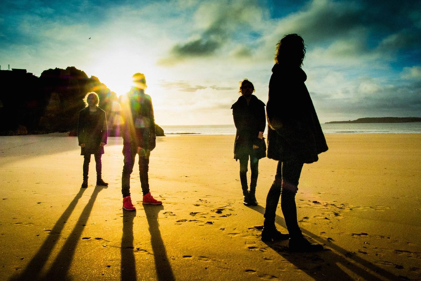 LOSERS – Lyric Video zu „This Is A War“