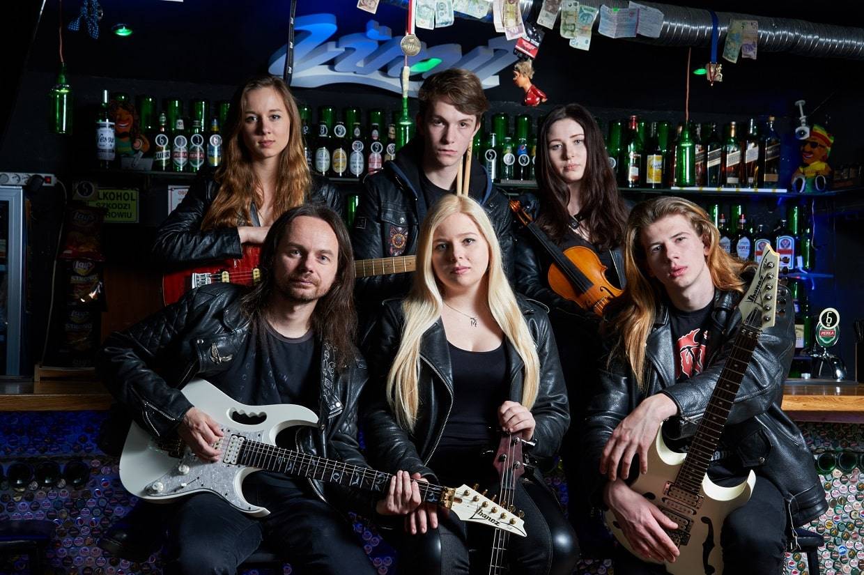 „Different Universe“ von GUITAR FORCE erschienen