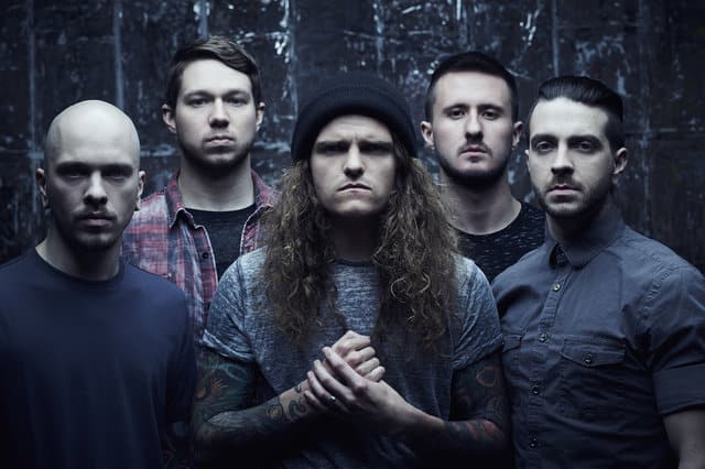 MISS MAY I – Musikvideo zu „Shadows Inside“