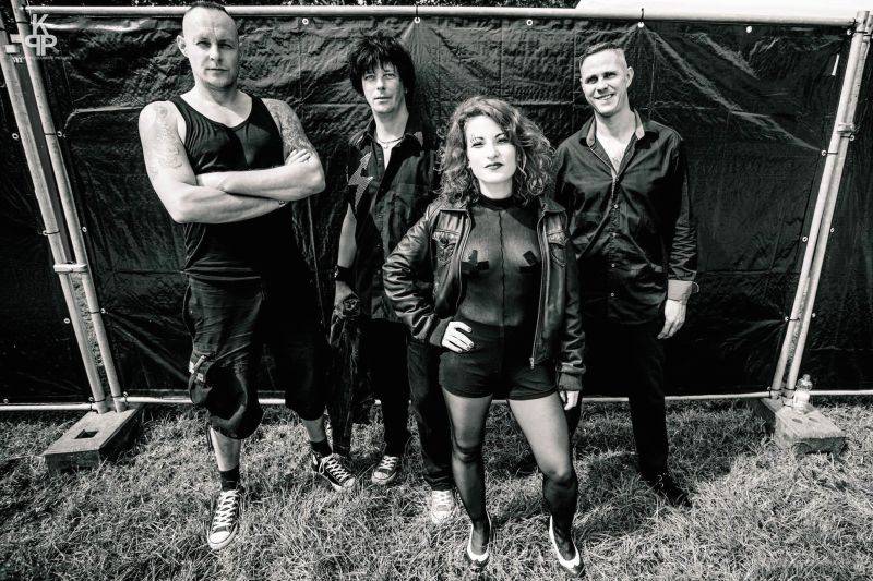 BONSAI KITTEN veröffentlichen Mindcraft am 25.08.17