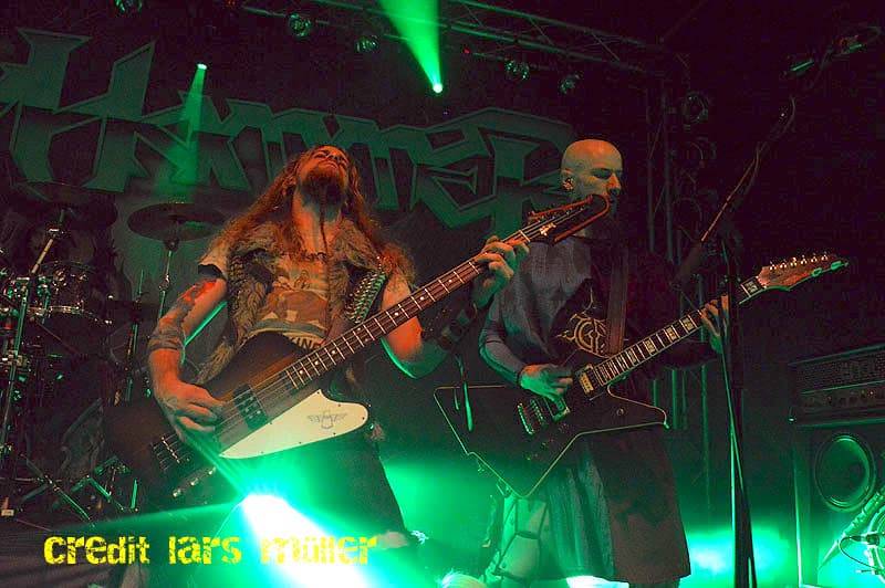 GLORYHAMMER stürmen Musigburg